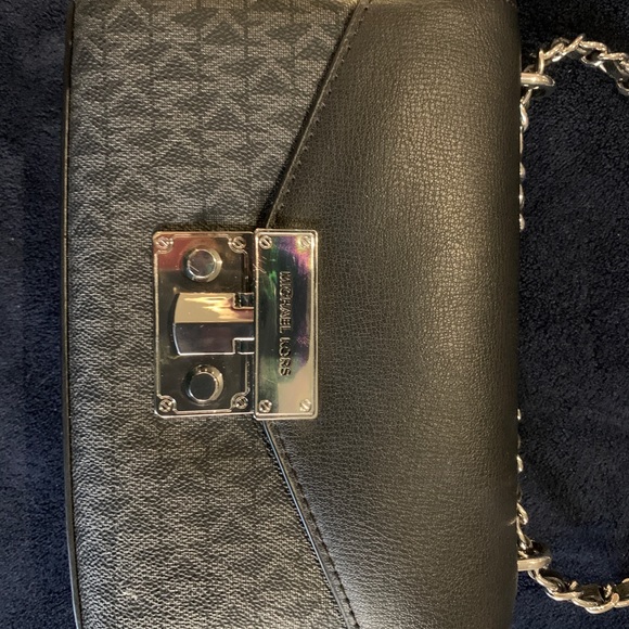 Micheal Kors small rose cross body bag - Picture 5 of 5